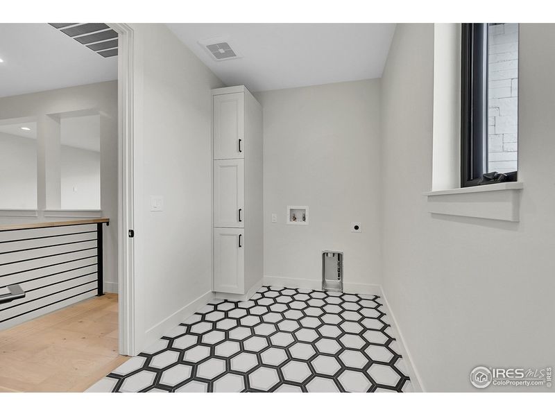 Spacious, unfurnished interior of a new home in , Louisville (Image 23). Spacious, unfurnished interior of a new home in , Louisville (Image 23).