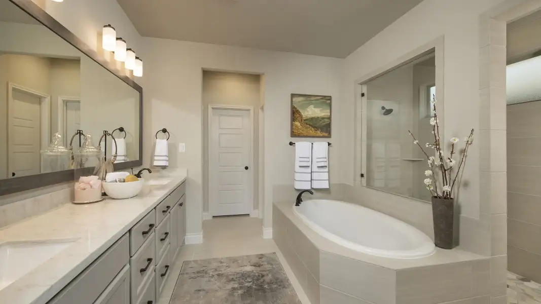 Representative furnished interior of a home built from the 3399W by Perry Homes in Briarley, Montgomery (Image 36).
