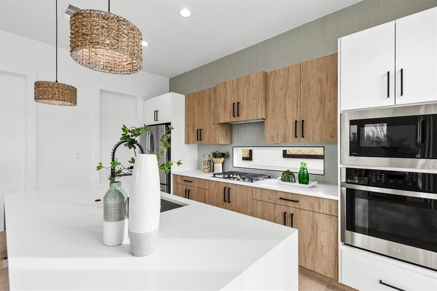 Gorgeous Kitchen with Gas Cooktop and Wall Oven