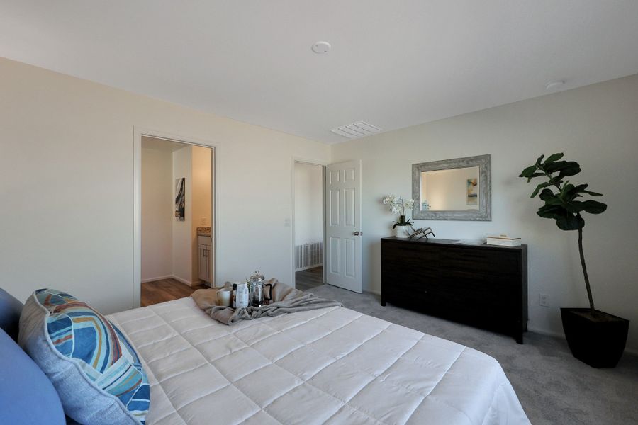 Furnished interior view inside a new home in Cross Creek Ranch, Coolidge (Image 10).