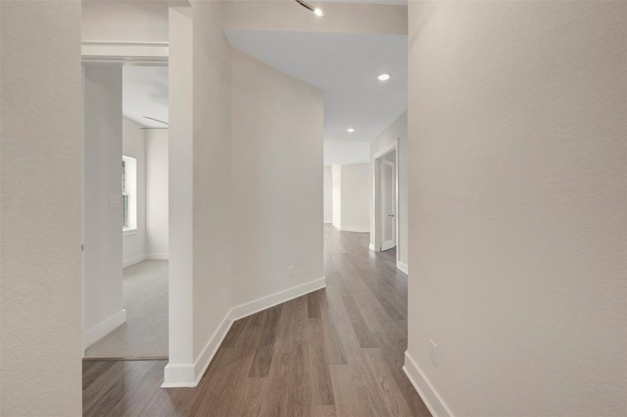 Spacious, unfurnished interior of a new home in , Katy (Image 30).