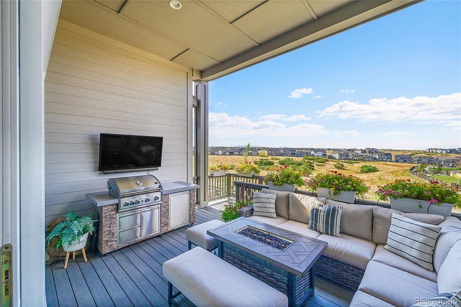 Covered Deck w/ Views