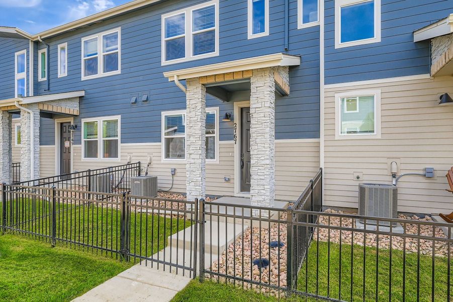 Longmont, CO New Home.  - Slide 3