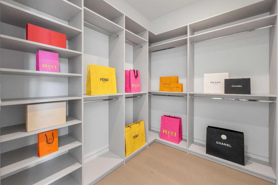 Guest Bedroom Closet