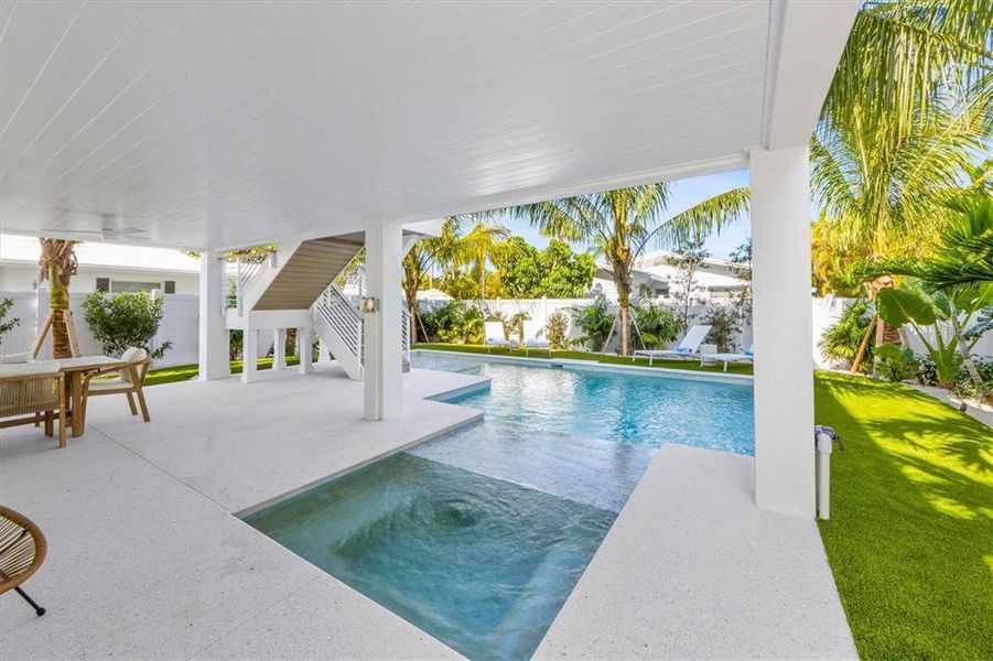 Exterior details and patio area of a home in , Anna Maria (Image 24).