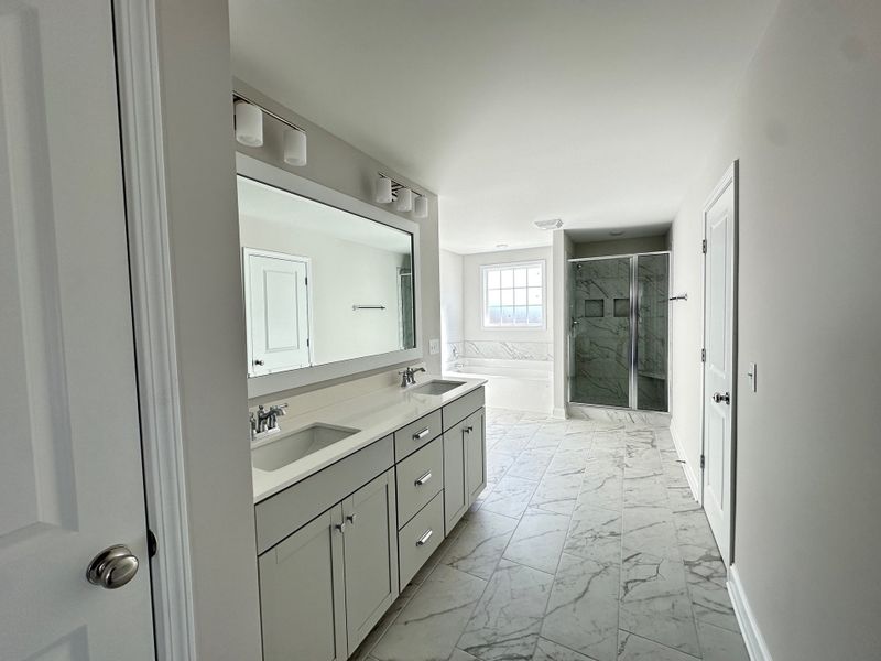 Furnished interior view inside a new home in Patriot’s Watch, Hampstead (Image 5). Furnished interior view inside a new home in Patriot’s Watch, Hampstead (Image 5).