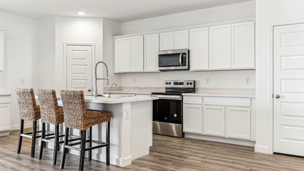 Furnished interior view inside a new home in Quail Ranch, San Tan Valley (Image 8).