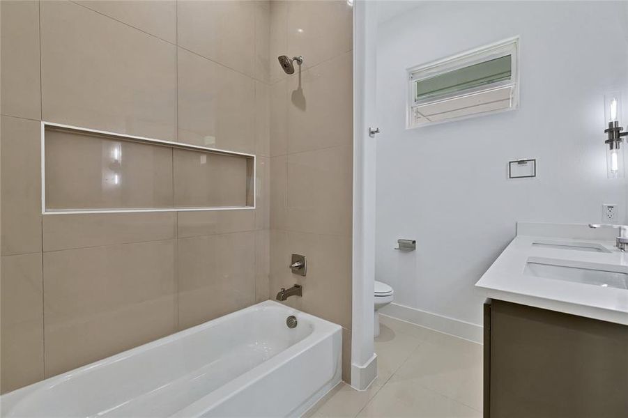 Furnished interior view inside a new home in , DeSoto (Image 10). Furnished interior view inside a new home in , DeSoto (Image 10).