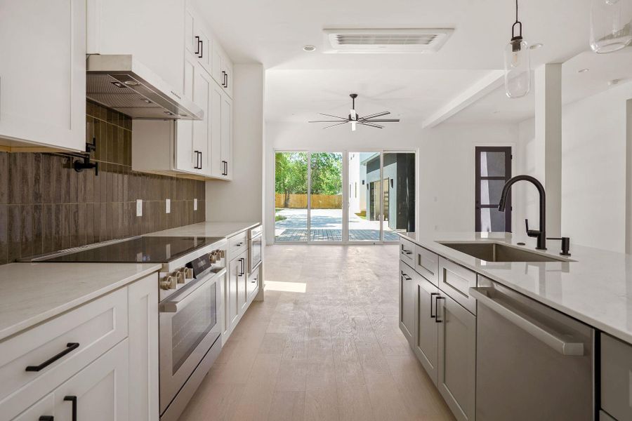 Furnished interior view inside a new home in , Austin (Image 10).