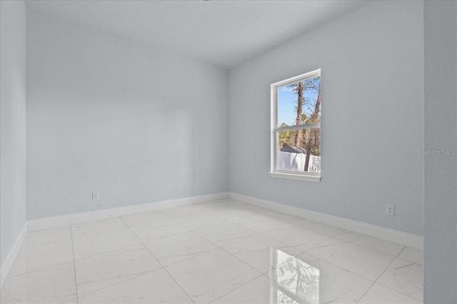 Spacious, unfurnished interior of a new home in , Deltona (Image 17).