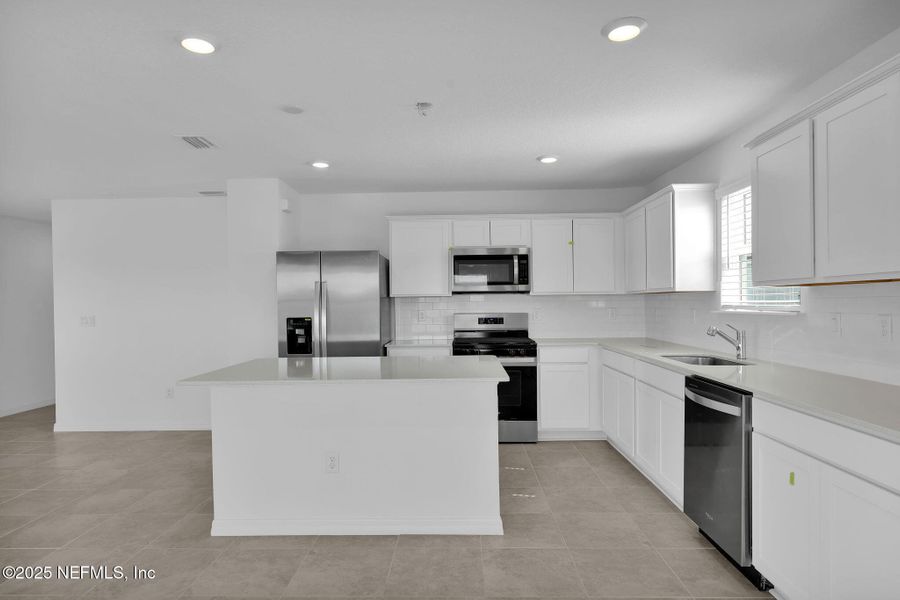 Image 27 of a home in Wells Landing.