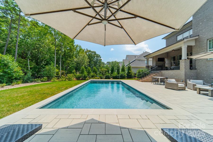 Image 42 of a home in .