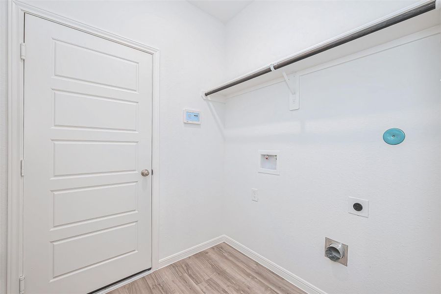 Spacious, unfurnished interior of a new home in Enclave at Willis, Willis (Image 22).