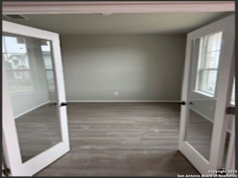 Image 14 of a home in Comanche Ridge. Image 14 of a home in Comanche Ridge.