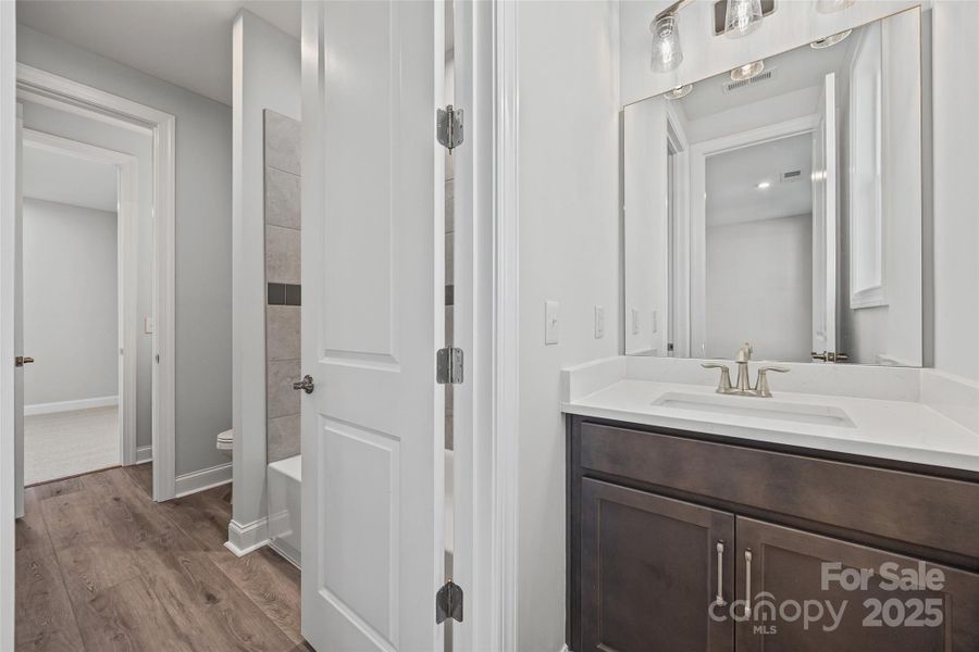 Furnished interior view inside a new home in Handsmill on Lake Wylie, York (Image 11).