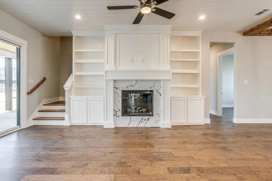 Representative unfurnished interior of a home built from the The Tiffany by Elmwood Custom Homes in Aledo Heights, Aledo (Image 29).