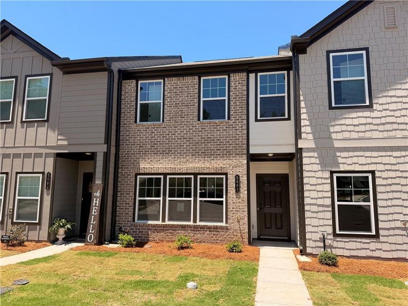 Exterior details and patio area of a home in Laurelwood, Douglasville (Image 4). Exterior details and patio area of a home in Laurelwood, Douglasville (Image 4).