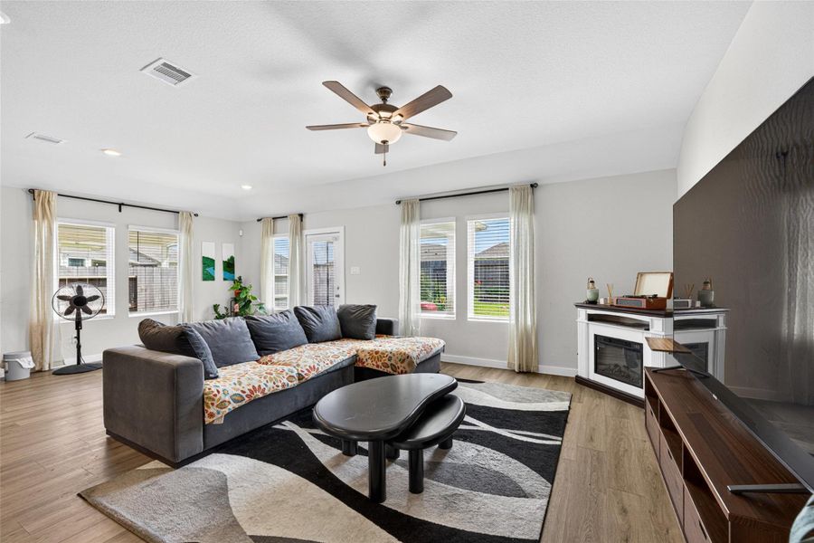 Furnished interior view inside a new home in Wall Street Village, Richmond (Image 29).