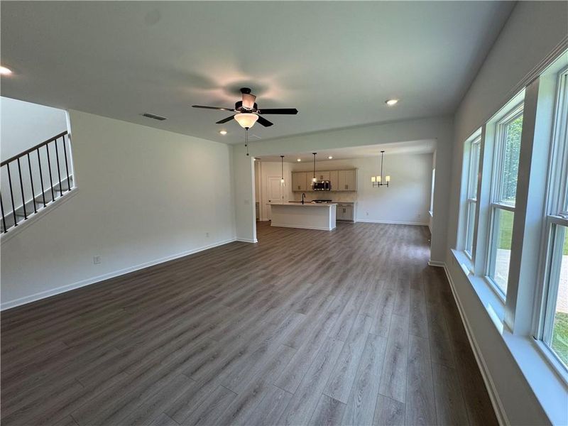 Spacious, unfurnished interior of a new home in Creekside, Dawsonville (Image 28).