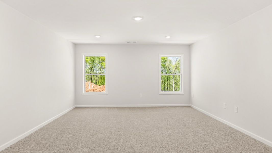 Representative unfurnished interior of a home built from the Lynnbrook by D.R. Horton in Thalley Creek Estates, Cumming (Image 24).