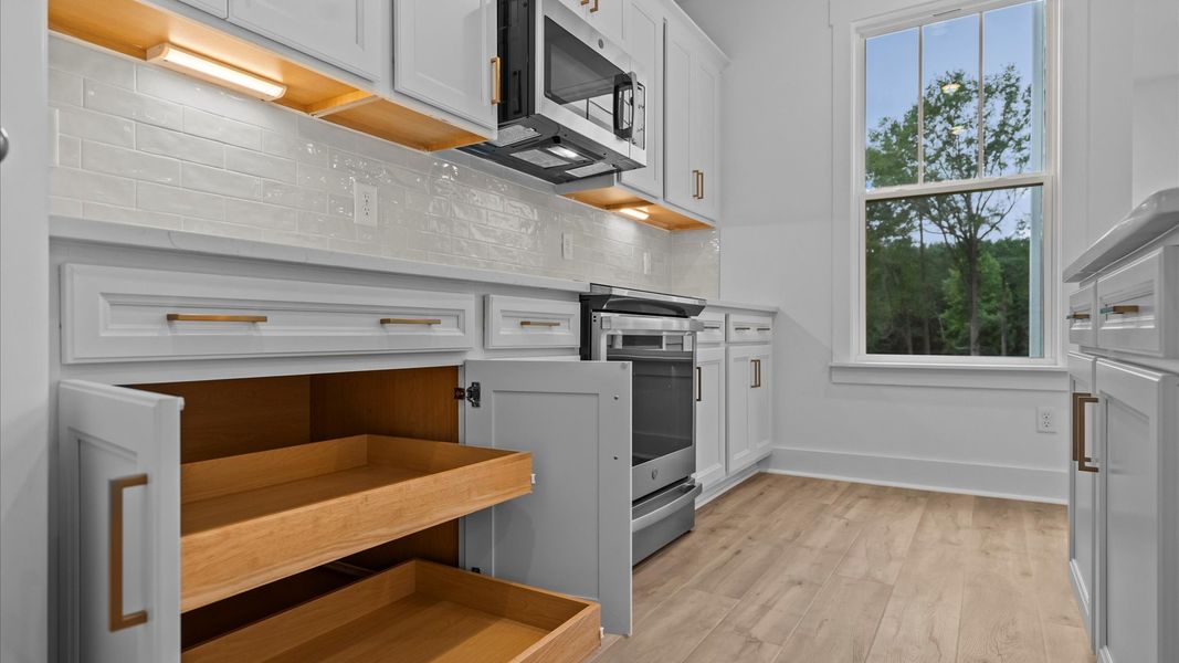Furnished interior view inside a new home in Pinebrook, Woodruff (Image 13).