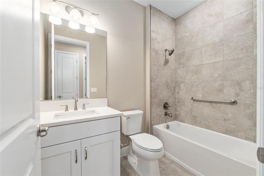 Furnished interior view inside a new home in , Ocala (Image 39).