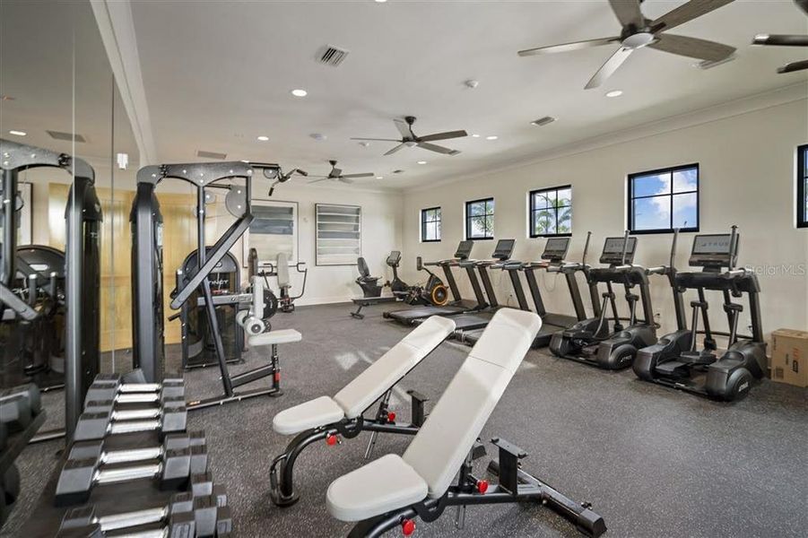 Community amenities in , Palmetto (Image 12).