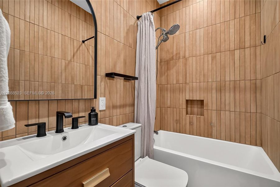 Close-up of interior finishes inside a home in , Miami (Image 18).