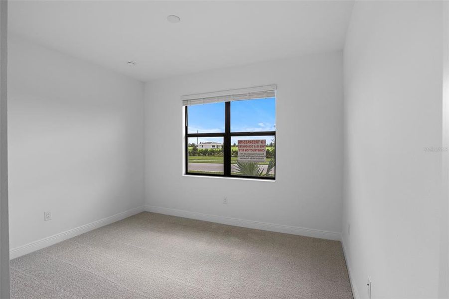 Spacious, unfurnished interior of a new home in Cresswind Lakewood Ranch, Lakewood Ranch (Image 34). Spacious, unfurnished interior of a new home in Cresswind Lakewood Ranch, Lakewood Ranch (Image 34).