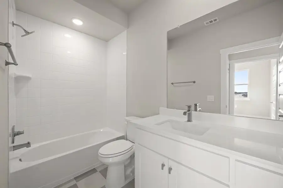 4606 White Buffalo_2220_Aspen- Bathroom-1