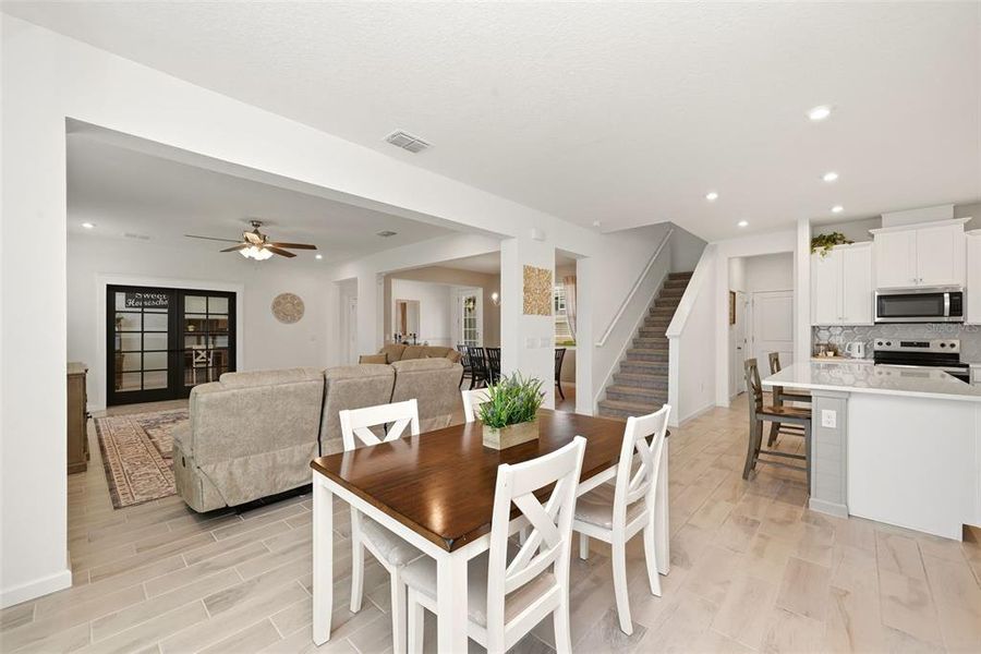 Furnished interior view inside a new home in Meadowlark Landing, Apopka (Image 9). Furnished interior view inside a new home in Meadowlark Landing, Apopka (Image 9).