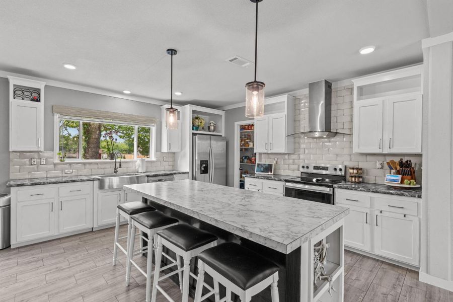 Furnished interior view inside a new home in , Santa Fe (Image 13).