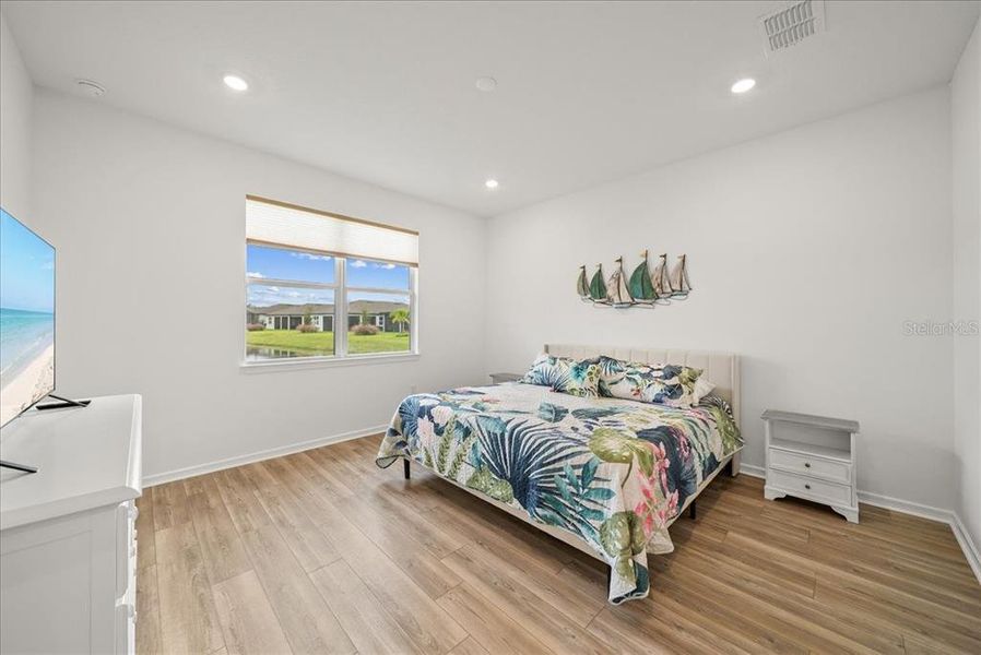 Furnished interior view inside a new home in Del Webb BayView, Parrish (Image 46). Furnished interior view inside a new home in Del Webb BayView, Parrish (Image 46).