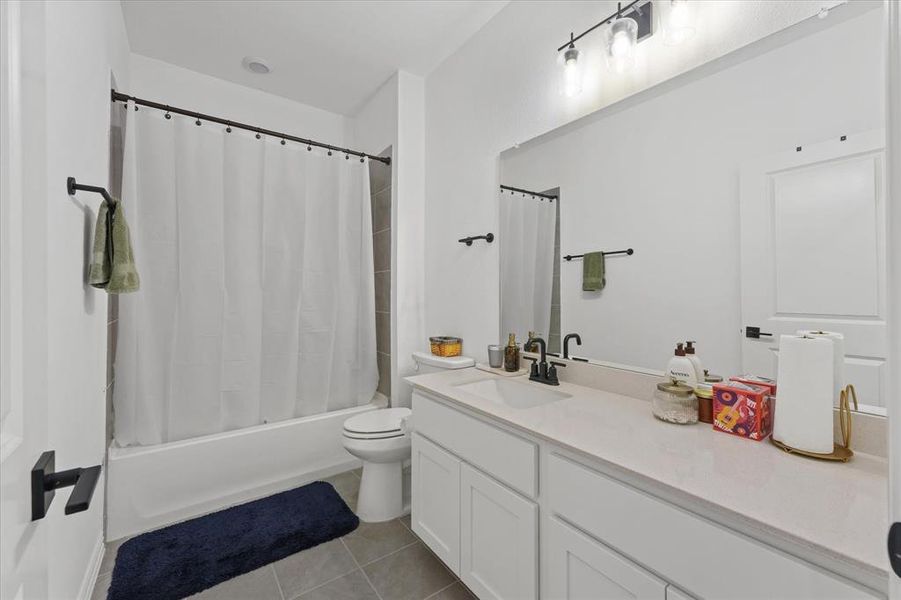Furnished interior view inside a new home in Tenison Village, Dallas (Image 18).