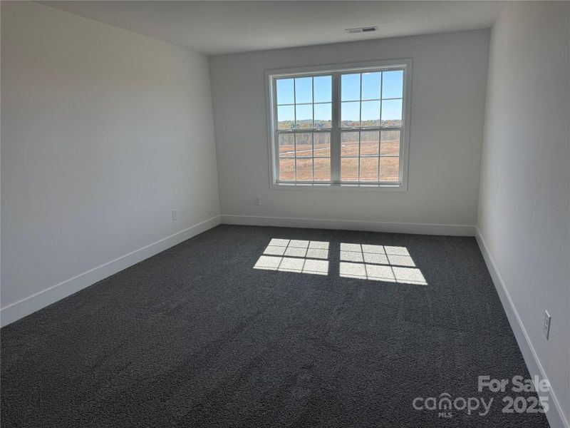 Spacious, unfurnished interior of a new home in Kerns Ridge, Salisbury (Image 12).