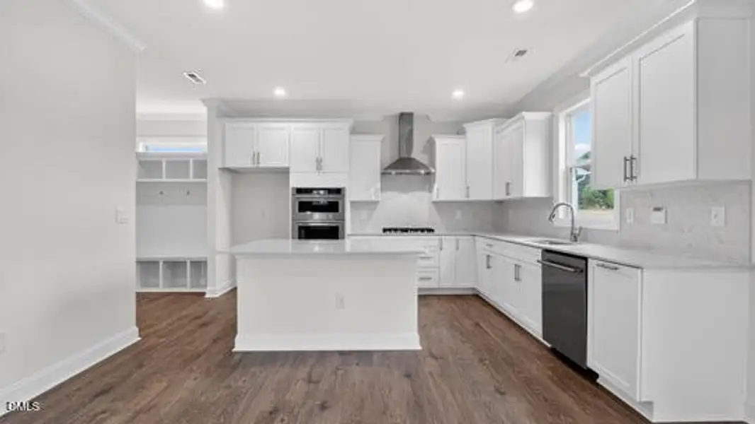 Manors at Haywood Glen_Lucas G_301_White