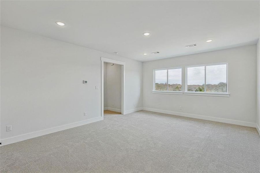 Game room with recessed lighting