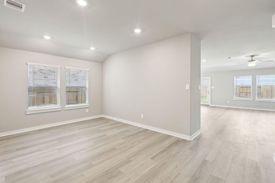 Spacious, unfurnished interior of a new home in Massey Oaks - Premier Series, Pearland (Image 12). Spacious, unfurnished interior of a new home in Massey Oaks - Premier Series, Pearland (Image 12).