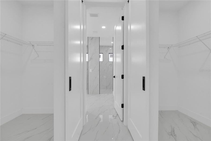 Image 25 of a home in .