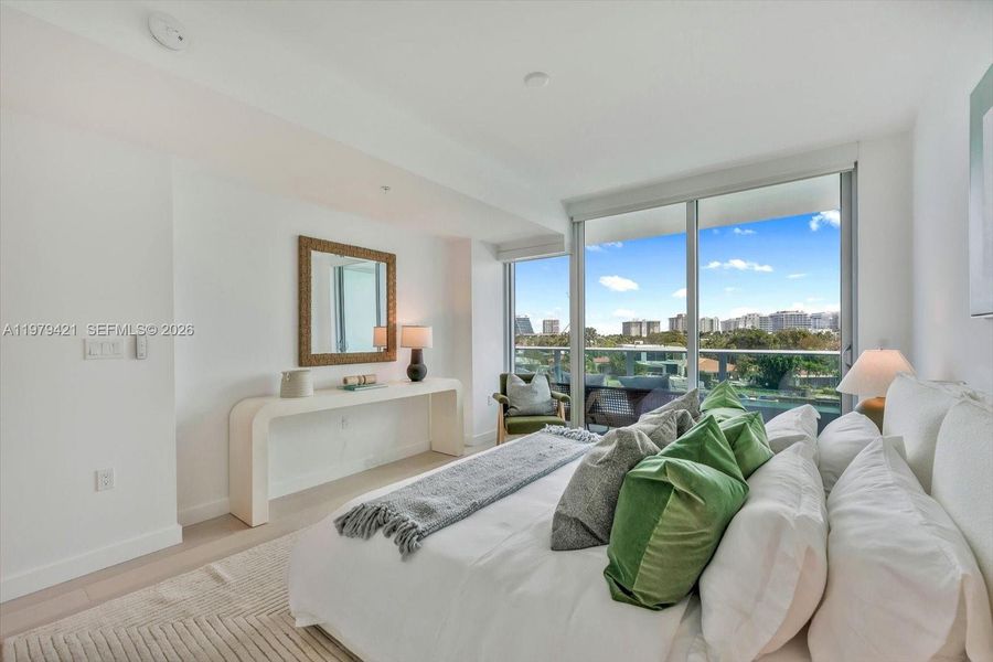 Furnished interior view inside a new home in , Bal Harbour (Image 18).