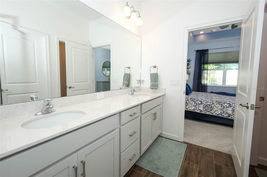Furnished interior view inside a new home in , Mount Dora (Image 7).