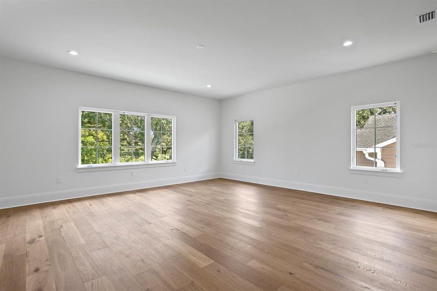 Spacious, unfurnished interior of a new home in , Tampa (Image 56). Spacious, unfurnished interior of a new home in , Tampa (Image 56).
