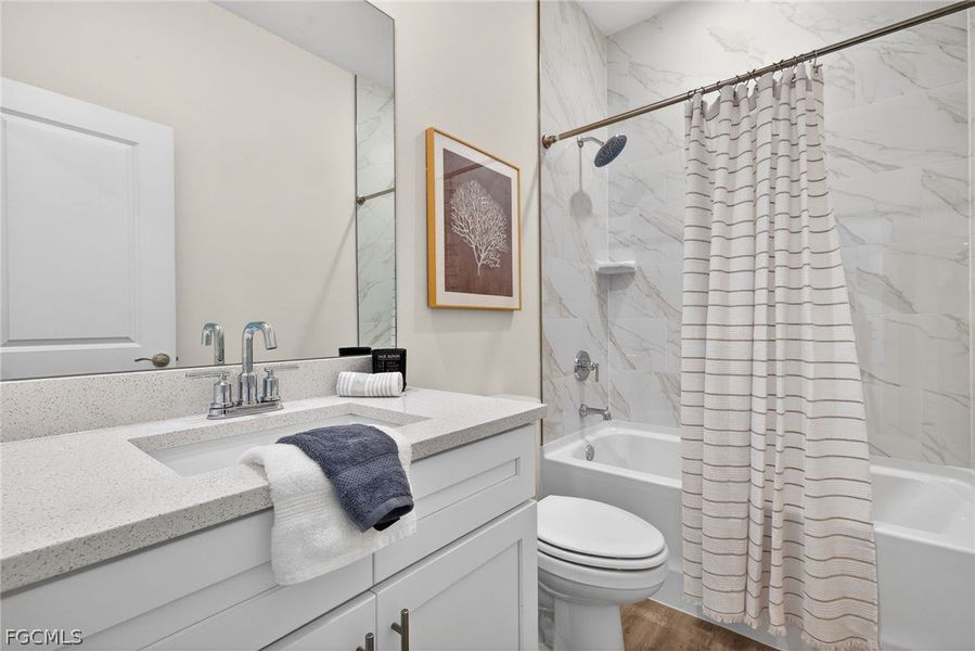 Furnished interior view inside a new home in Cape Coral, Cape Coral (Image 13).