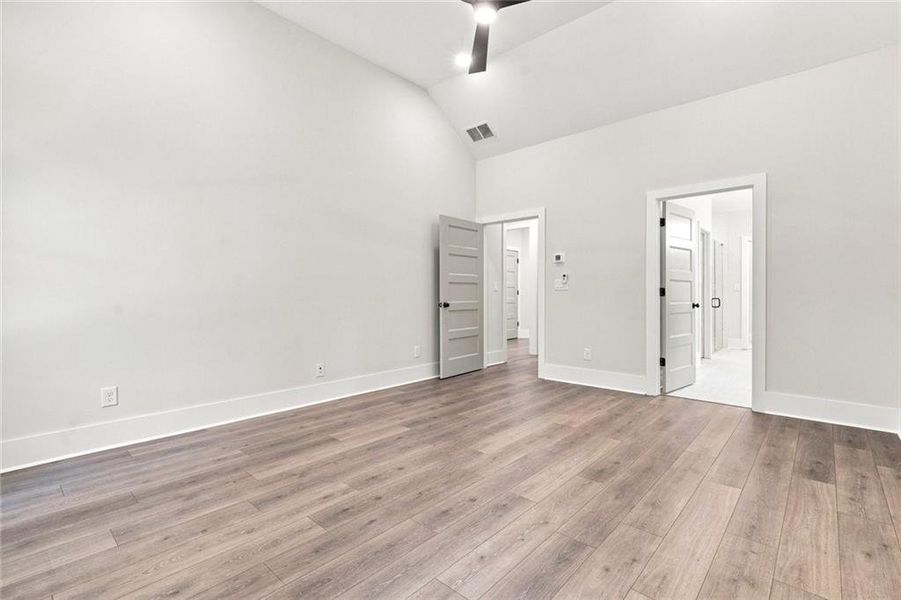 Spacious, unfurnished interior of a new home in , Marietta (Image 17).
