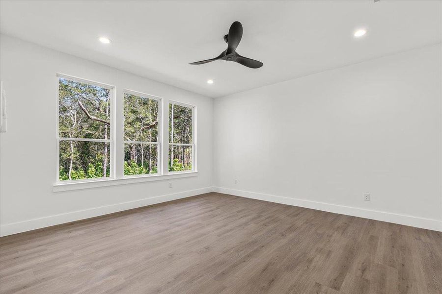 Spacious, unfurnished interior of a new home in , Bastrop (Image 26).