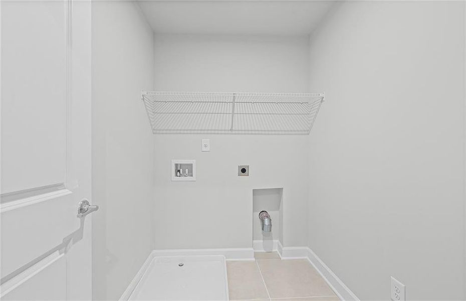 Spacious, unfurnished interior of a new home in Anderson Point, McDonough (Image 26).