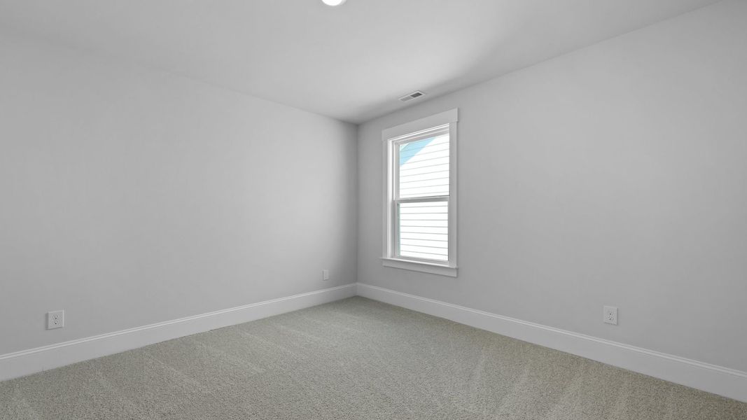 Spacious, unfurnished interior of a new home in Sheep Island, Summerville (Image 45).