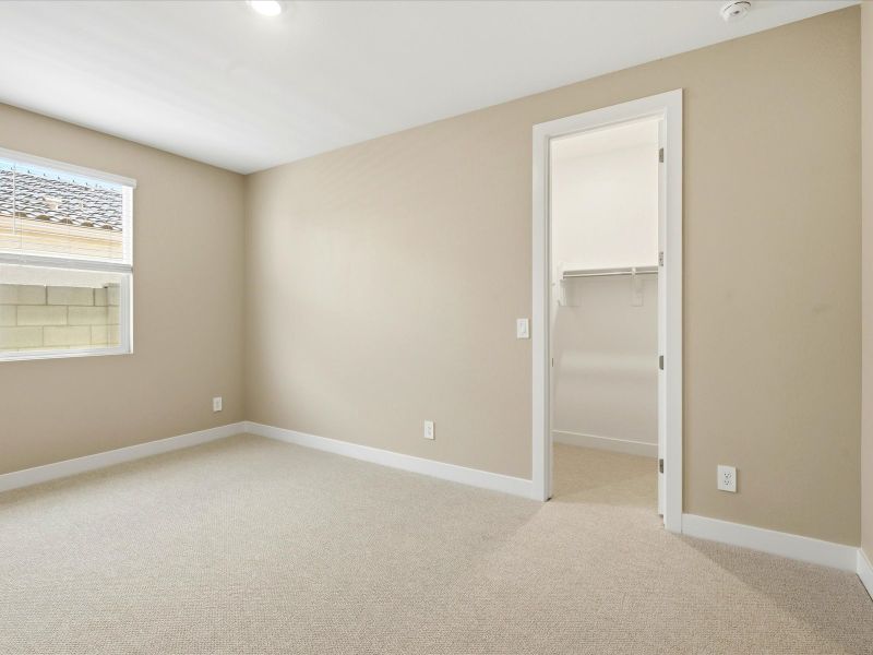 Spacious, unfurnished interior of a new home in Legacy Place, Glendale (Image 20).