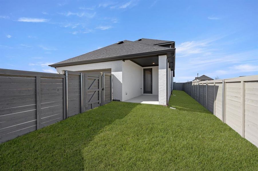 8620 Treeline- Back-2