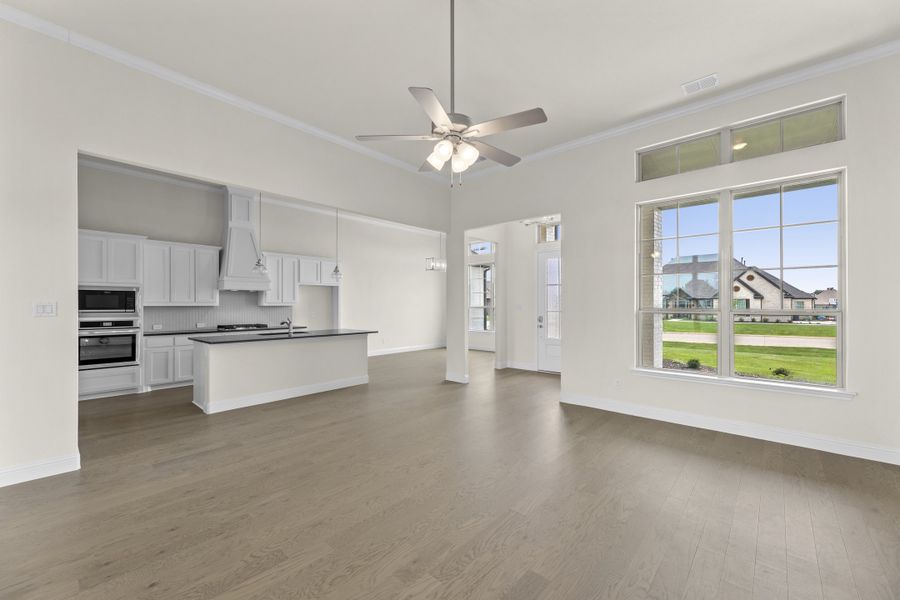 Representative unfurnished interior of a home built from the Wildwood SE by Sandlin Homes in Settler's Glen, New Fairview (Image 20).
